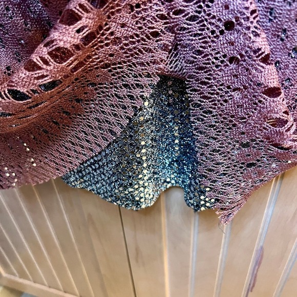 Elegant Lace Mini Dress in Mauve - Picture 7 of 16